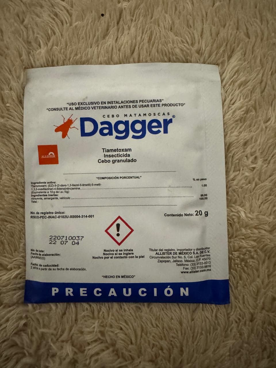 Dagger cebo mata-moscas