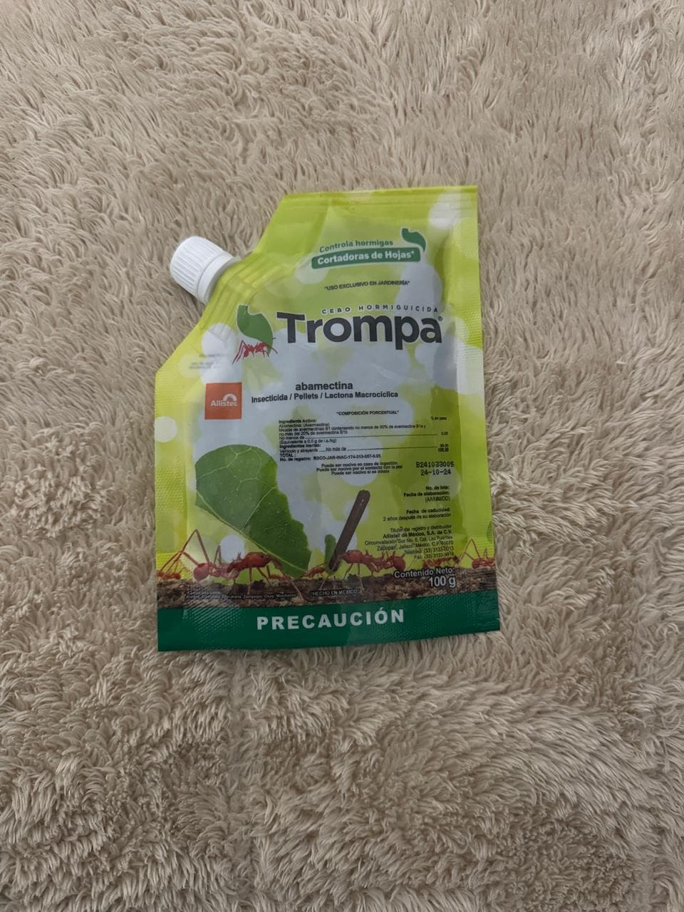 Trompa cebo hormiguicida